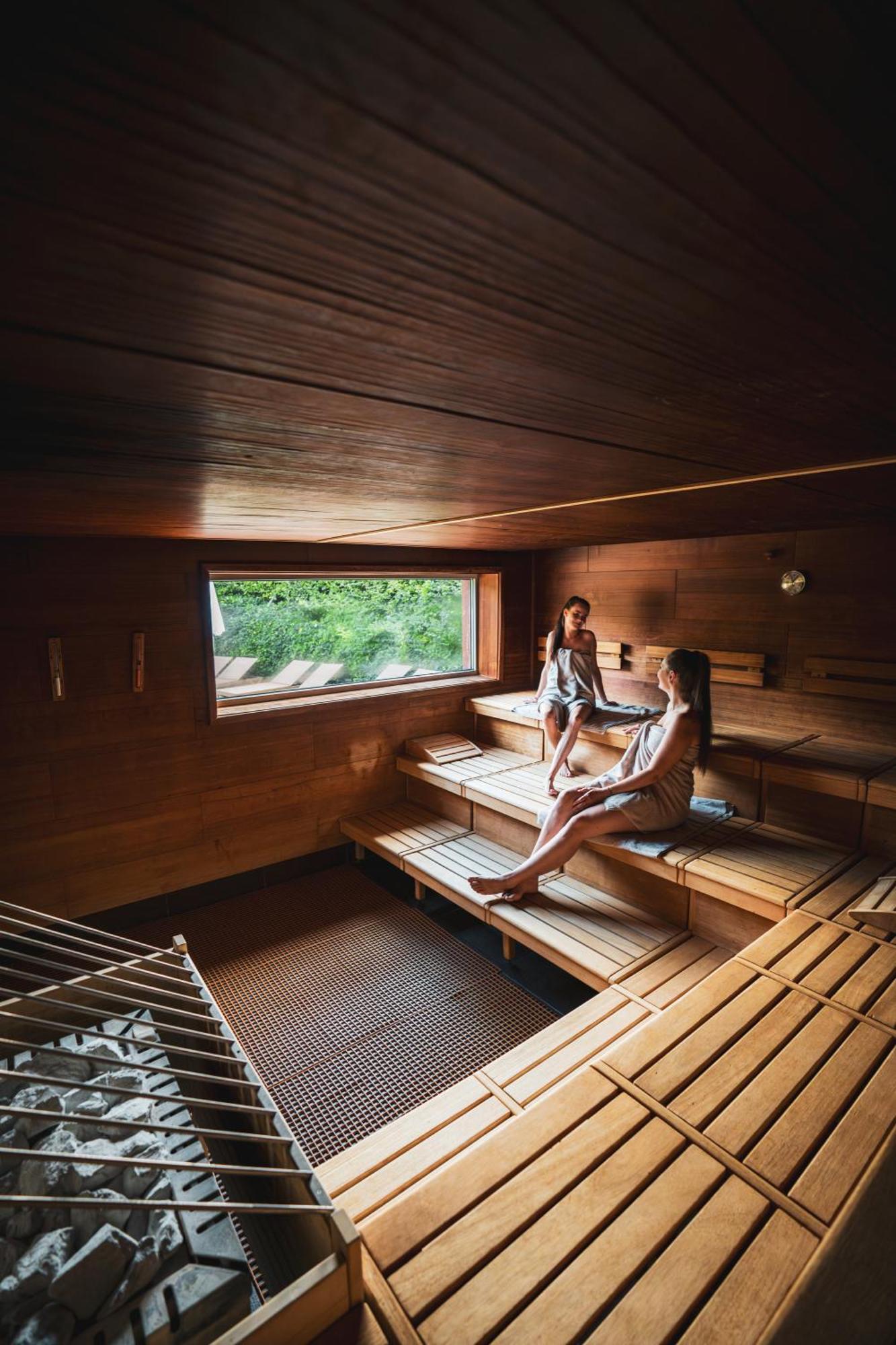 Spa Resort Styria- Adults Only Bad Waltersdorf Exterior foto
